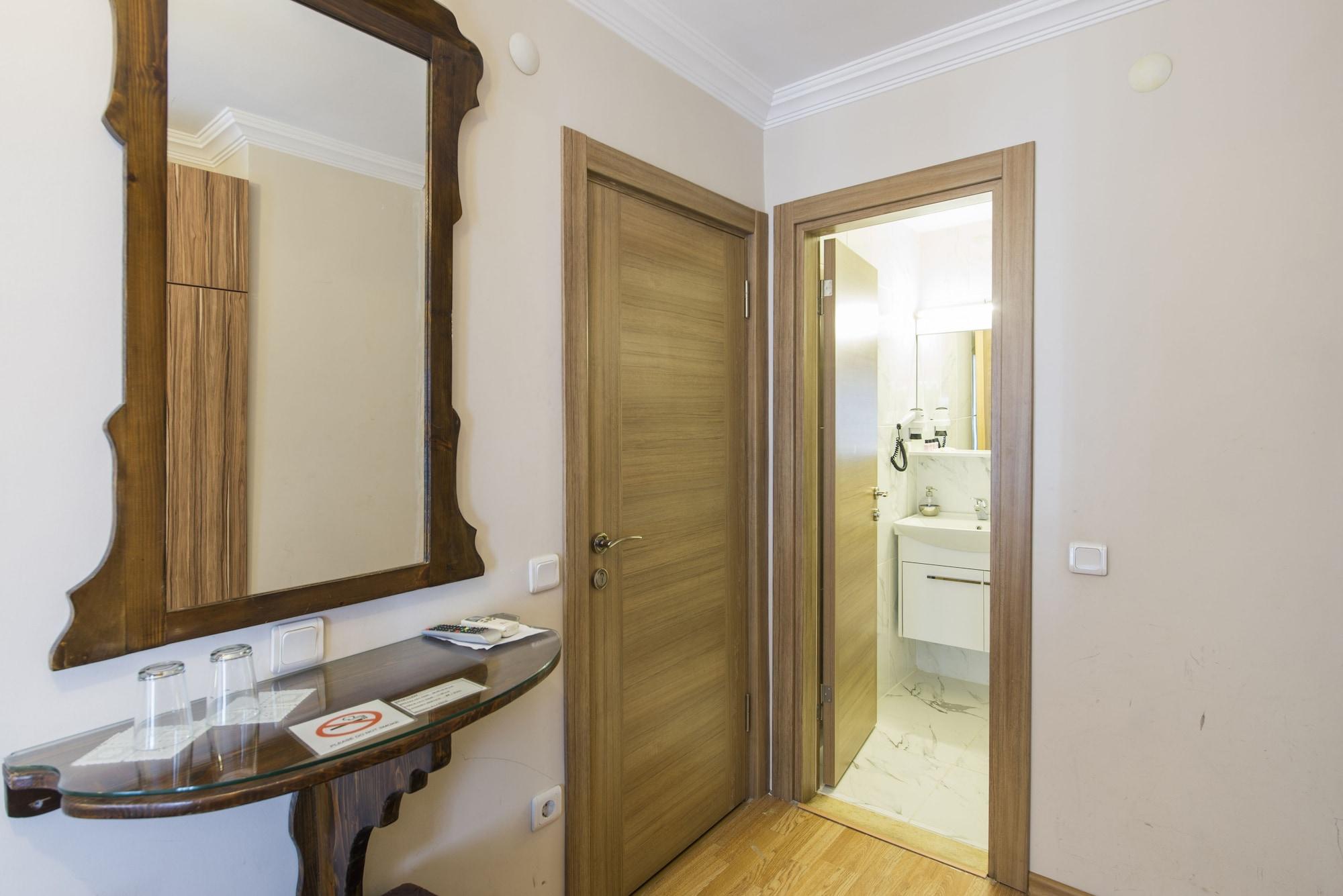 Naz Wooden House Inn Stambuł Zewnętrze zdjęcie
