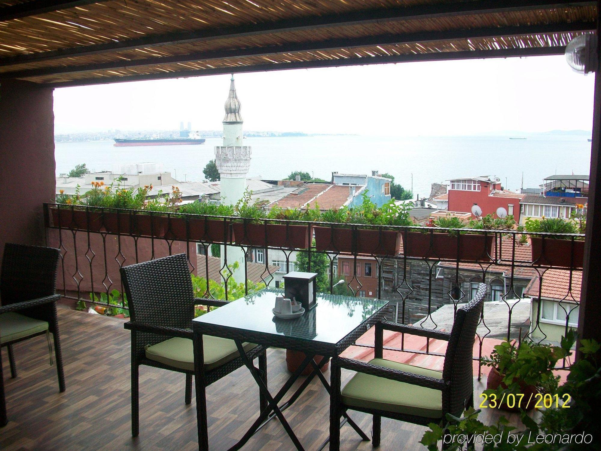 Naz Wooden House Inn Stambuł Zewnętrze zdjęcie